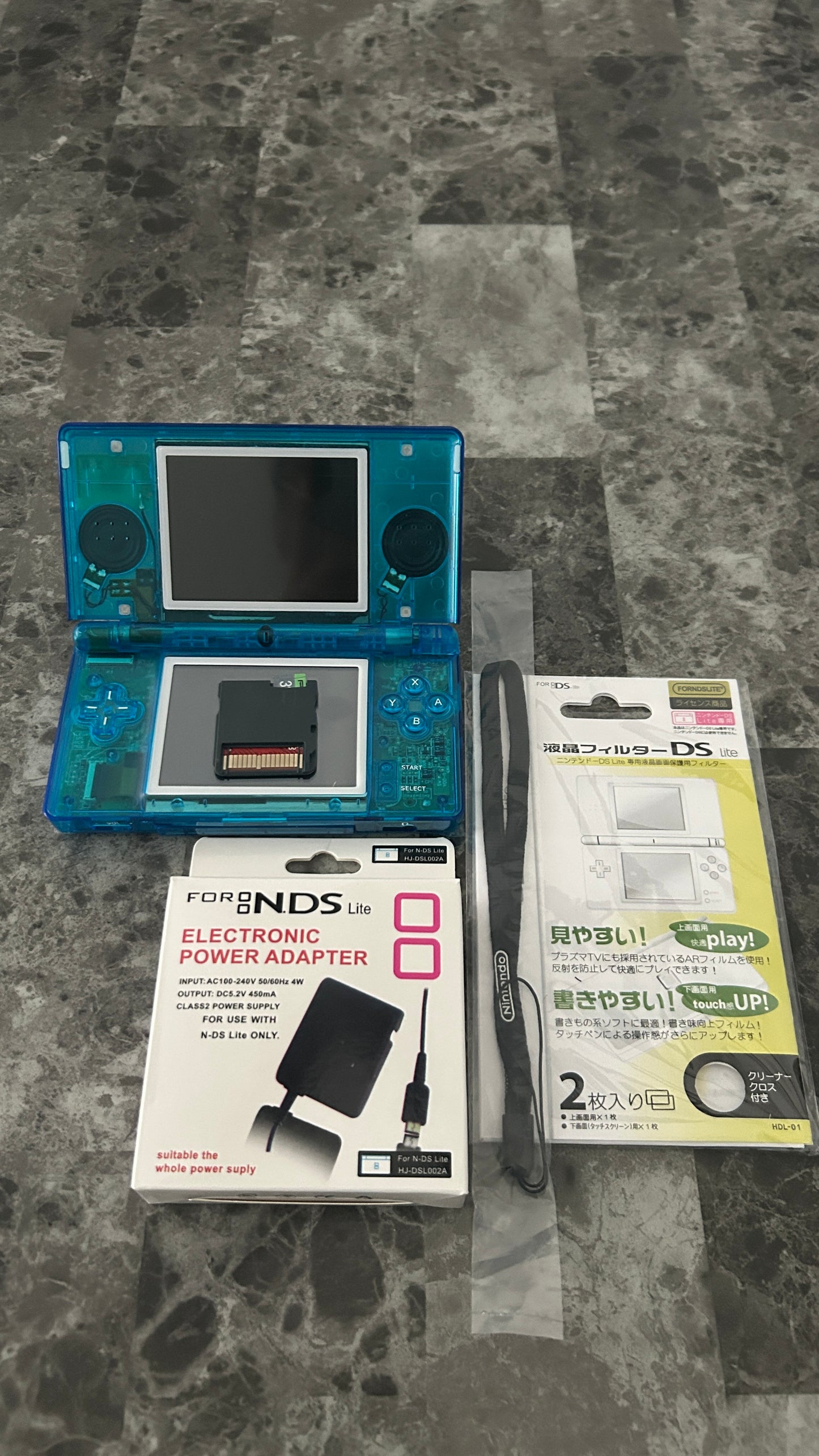 Nintendo DS Lite Console & R4 Card Bundle